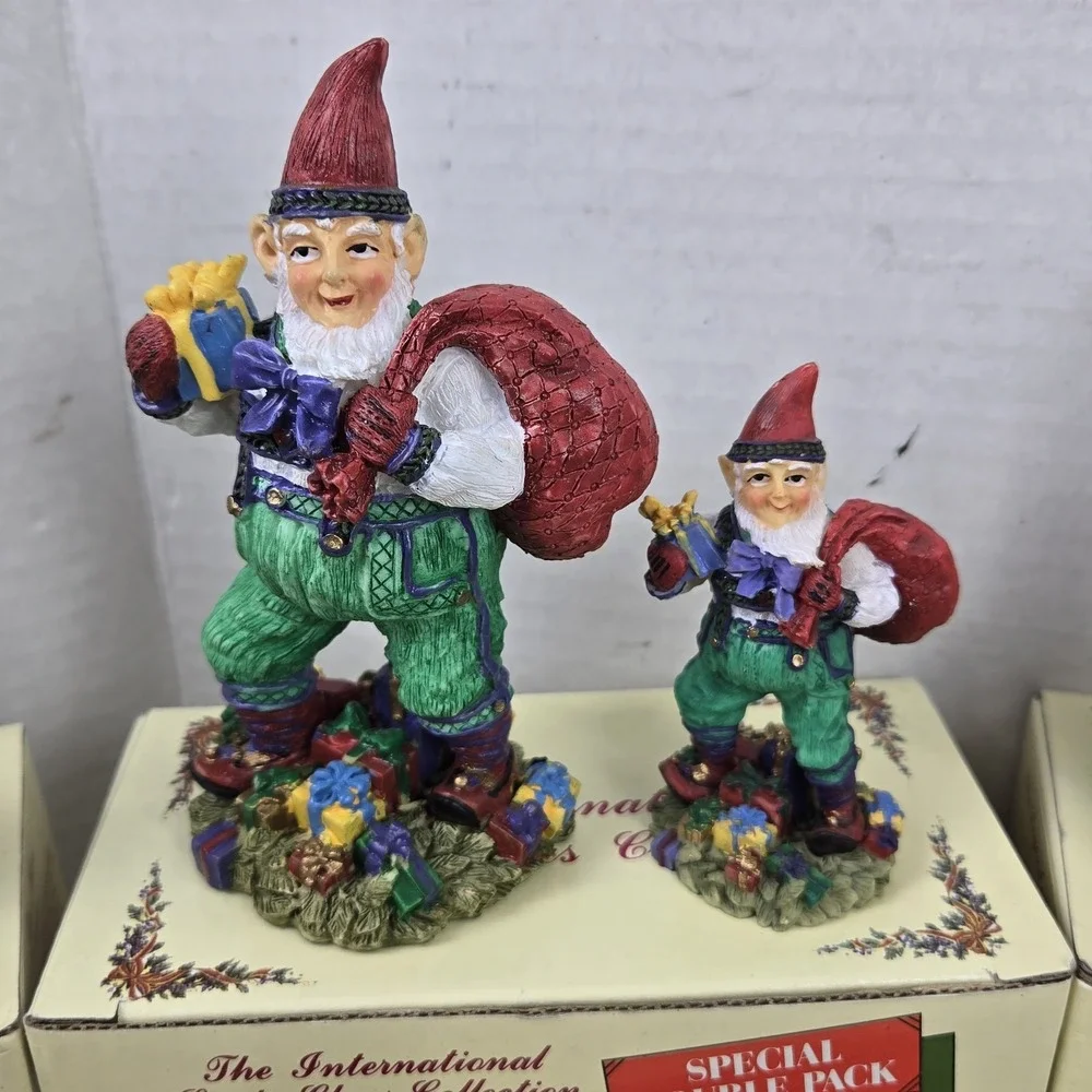9 International Santa Claus Collection Special Double Pack Figurines & Ornaments